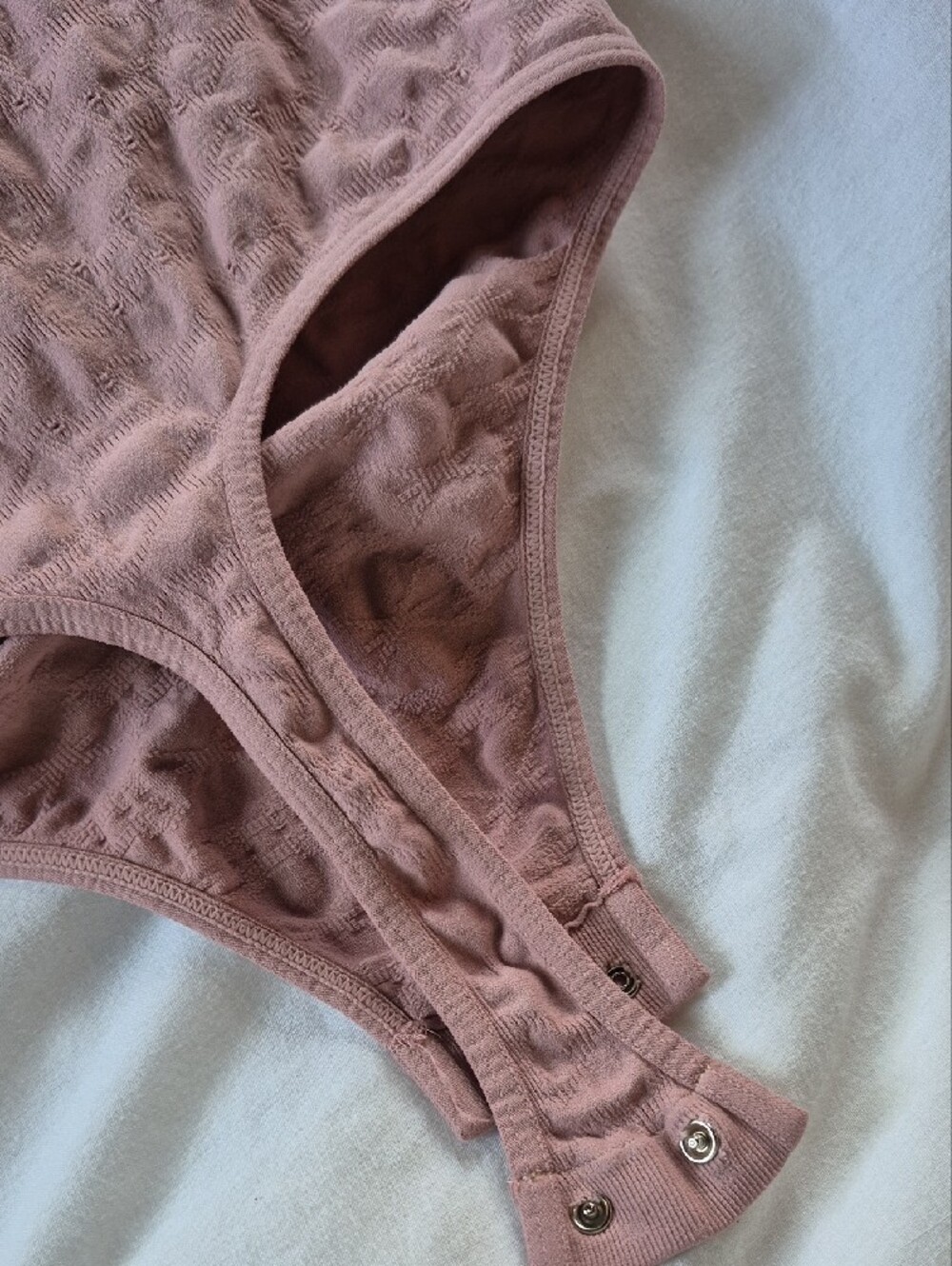 Intimately Free People Pastel Pink Cutout Eyelet Bodysuit Size XS - Picture 13 of 14